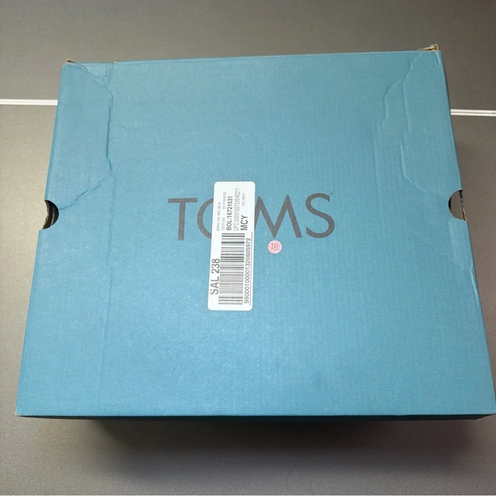 NWT Toms Dakota Chelsea Black‎ Leather Water Resistant Chunky Ankle Boots US 8